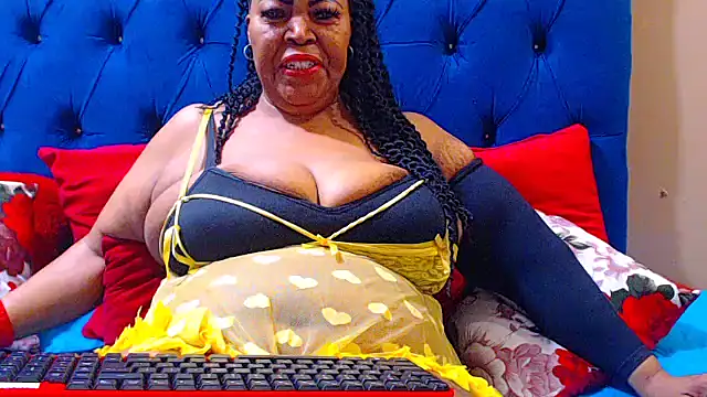 ebonycandy10 online show from November 14, 6:13 am