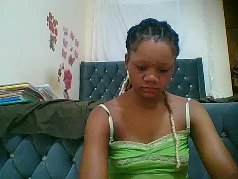 HotJeylee online show from November 13, 9:25 pm