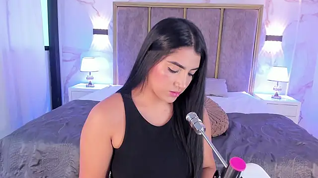 PaulinaDuarte online show from November 10, 12:33 pm