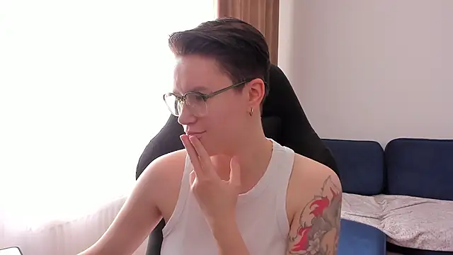 JessieFlower online show from June 12, 8:44 am