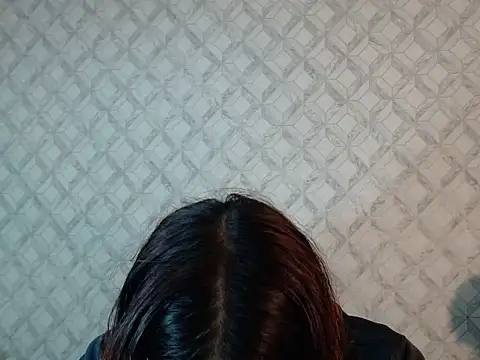 Emma-Wilson online show from April 14, 4:01 am