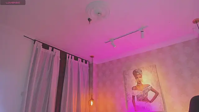 Shantall   online show from April 15, 11:11 am