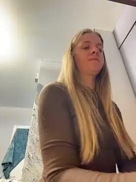 candy maggie online show from November 16, 7:36 pm