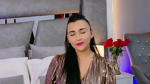 Evangeline Taylorr online show from October 1, 7:19 pm