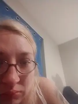 xWhoreAbleX Pika online show from March 3, 2:39 am