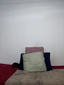 Curvy sluty online show from November 18, 8:15 am