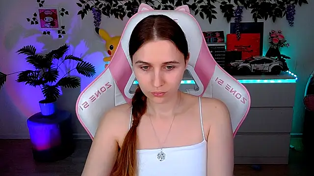 AliceCharmy online show from April 26, 4:16 pm