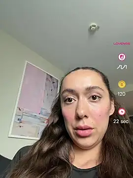 emiliasommer online show from June 17, 12:28 pm