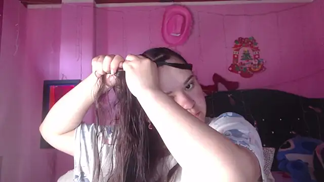 NikkiRous  online show from September 19, 12:59 pm