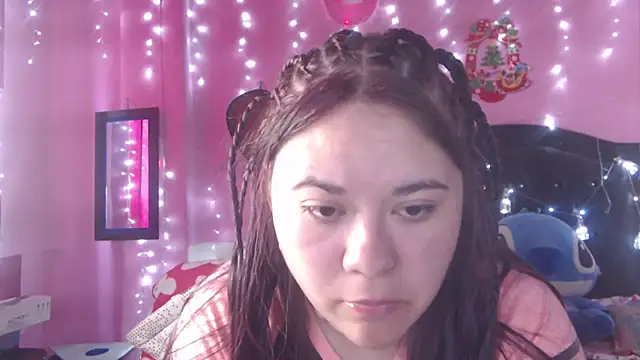 NikkiRous  online show from November 11, 1:19 pm