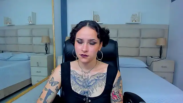 Snapshot of AnnyThompson_ chatting on October 17, 9:40 pm AnnyThompson online show from October 17, 9:40 pm