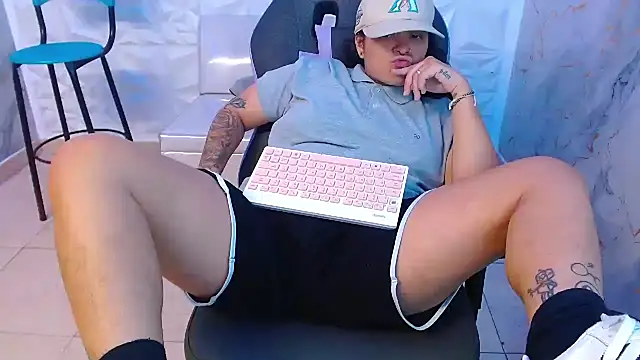 snowflake xxx online show from February 21, 2:56 am