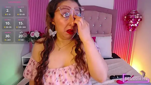 AnnadirtyXo online show from April 19, 4:12 am