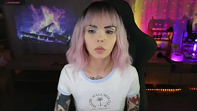 Kerry Kirk online show from March 26, 10:11 pm