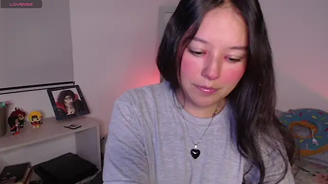 Snapshot of Lexie_Thompson10 chatting on October 13, 12:02 am Lexie Thompson10 online show from October 13, 12:02 am