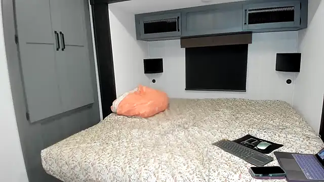 Persiasparadise online show from February 16, 1:49 am