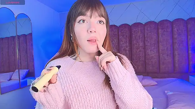 Fluffy Bubble21 online show from April 13, 8:37 am