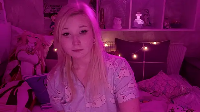 MeowkaKitty online show from March 18, 6:29 am