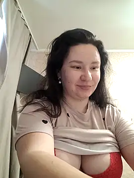 AlexaLexie online show from February 18, 7:18 am