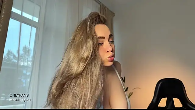 hotexclusive  online show from November 3, 4:49 am