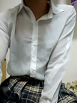 dmmsuzu95 online show from January 8, 4:33 pm