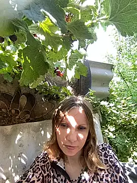 Anita-Smith online show from July 16, 8:30 am