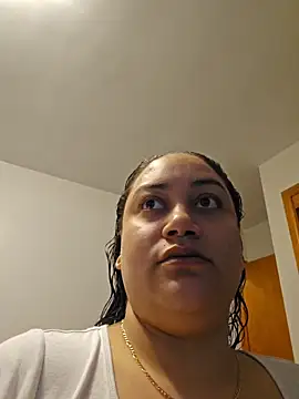 honeeyyy pot online show from April 16, 5:30 am