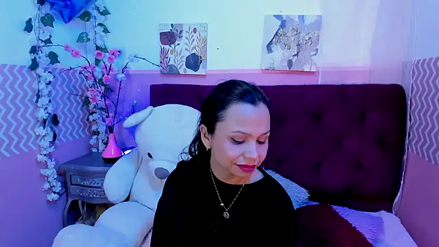 candysmitxxx online show from December 2, 3:30 am