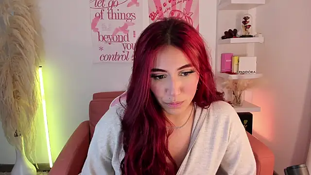 veronicaxx69 online show from April 5, 1:37 am