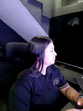 Mia oficial online show from December 4, 4:26 am