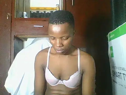 AfricanPrincess24 online show from April 15, 9:59 pm