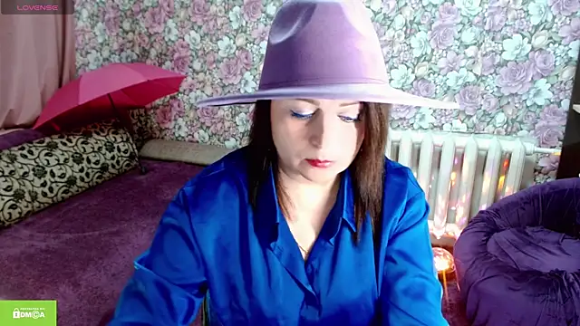 Julia-ru online show from April 1, 8:17 pm