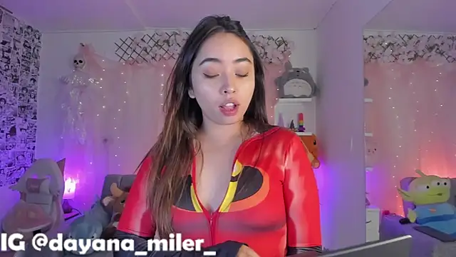  dayana miler online show from November 10, 2:45 pm