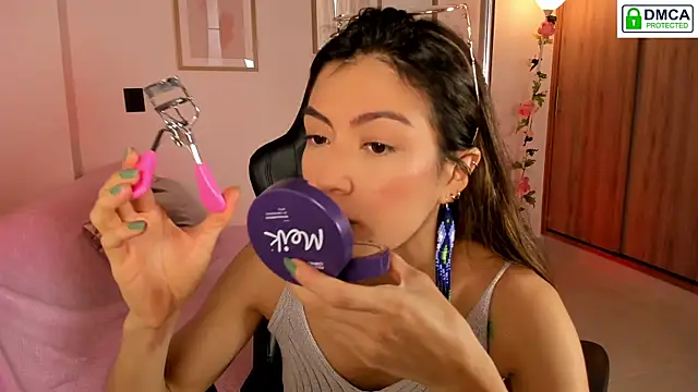 Lilabril online show from September 19, 2:38 pm