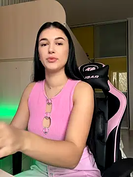 Julietta a online show from November 16, 8:05 am