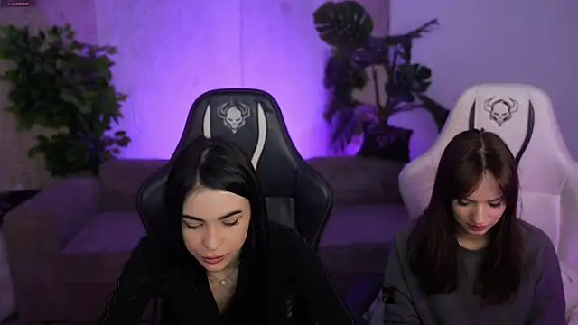 Tina Breeze online show from November 20, 8:37 am