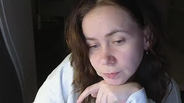 Riley Roo online show from November 25, 5:15 pm