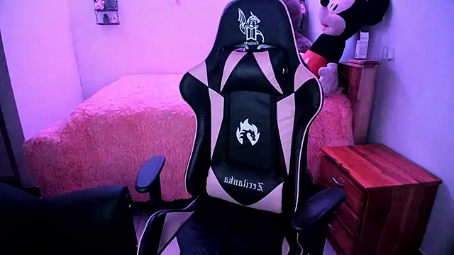 rayza mature 154 online show from April 12, 4:21 pm