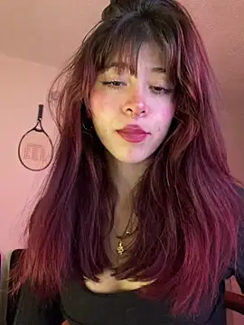 SuzzyyM online show from June 7, 11:22 pm