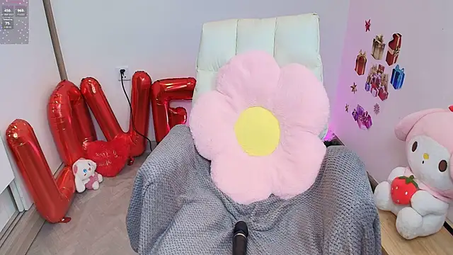  Mizuki  online show from February 5, 6:33 pm