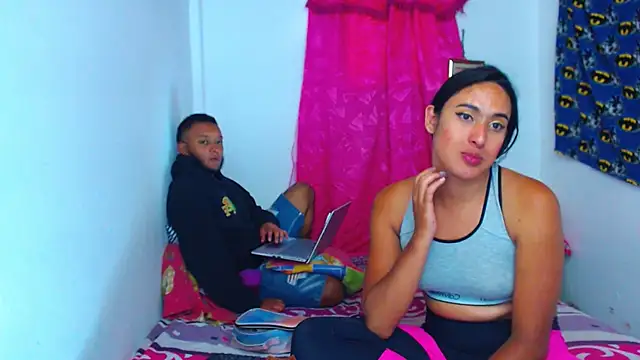 Snapshot of misss_estrella chatting on October 10, 8:25 pm misss estrella online show from October 10, 8:25 pm