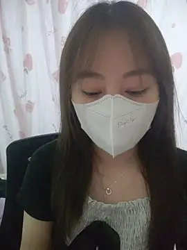 Kajisu 26 online show from April 8, 1:30 am