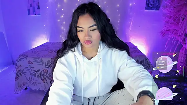 Riana Kean online show from December 22, 2:47 am