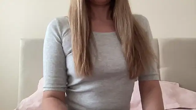 LisaFlower online show from February 5, 10:51 am