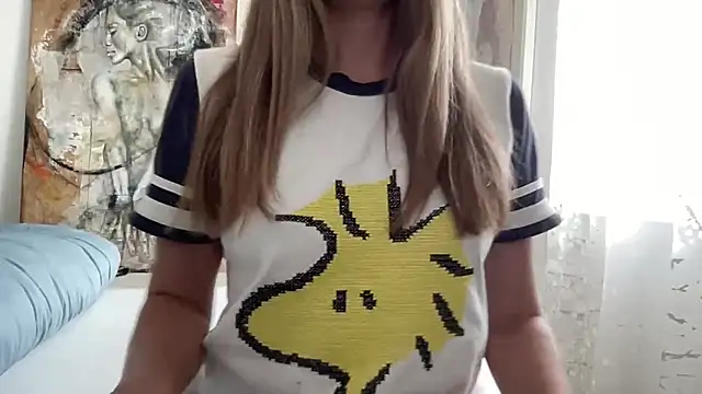 Snapshot of LisaFlower chatting on September 28, 8:52 am LisaFlower online show from September 28, 8:52 am