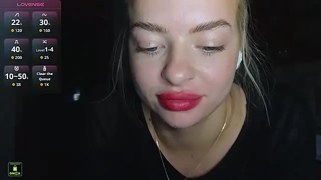 RinaBlondie online show from October 27, 4:13 pm