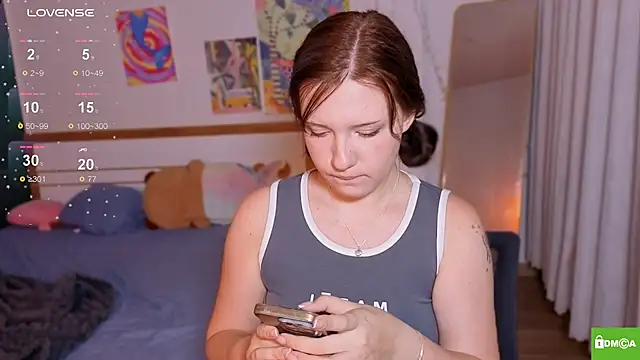 HanahW online show from February 19, 4:23 am