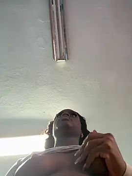 IsabellaBromsS online show from December 13, 10:48 pm