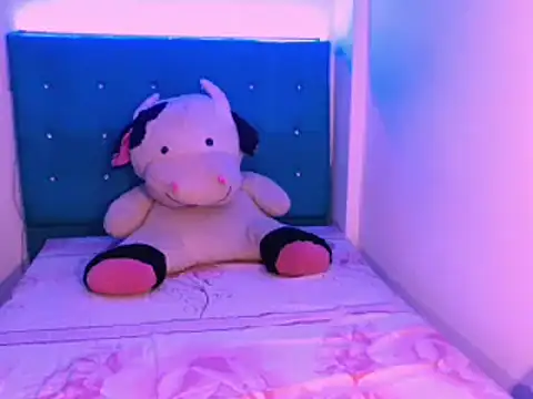 ladypussy69 online show from April 8, 7:43 am