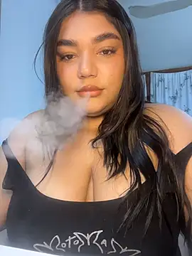 missjoyxx online show from October 28, 9:30 pm